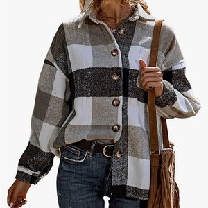 New without tags women shaket flannel jacket medium